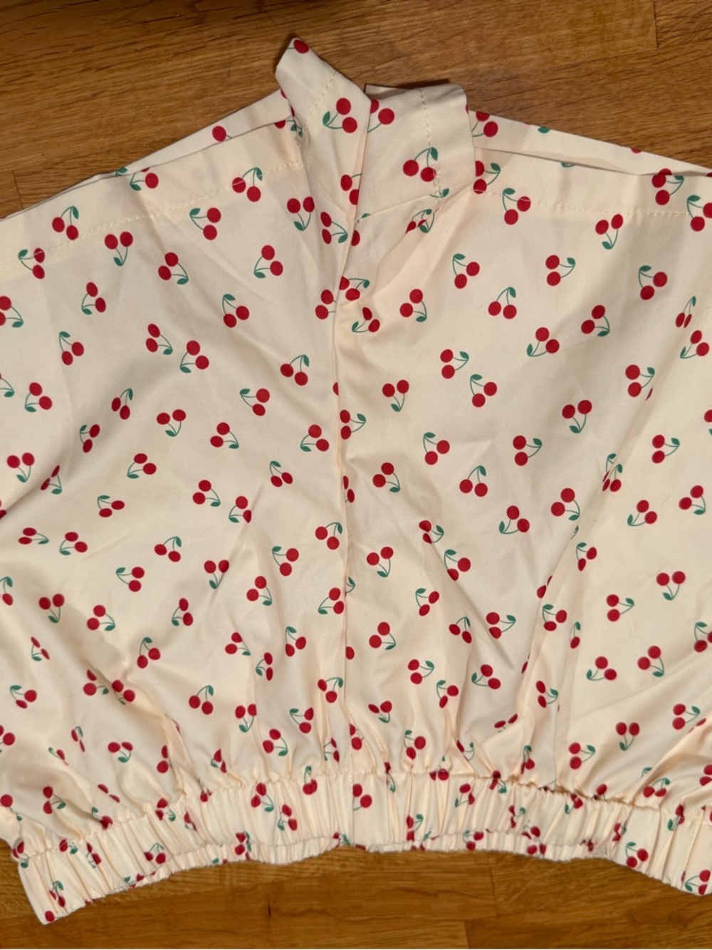 SHEIN Cream Cherry Print Elastic-Waist Shorts